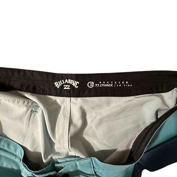 Billabong ~Mens striped Boardshorts ~ side pockets ~size tag removed, see photos - Picture 8 of 14